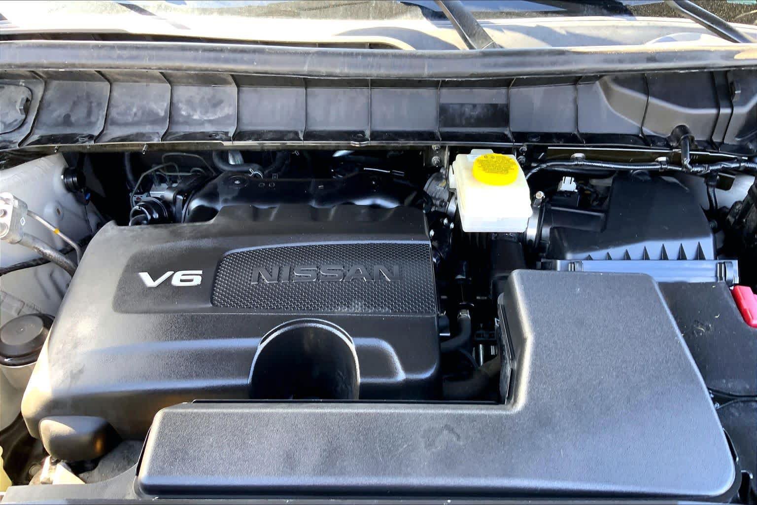 Used 2022 Nissan Pathfinder Platinum AWD/4WD image 30