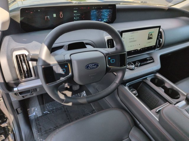 Certified 2025 Ford Expedition Active RWD image 17