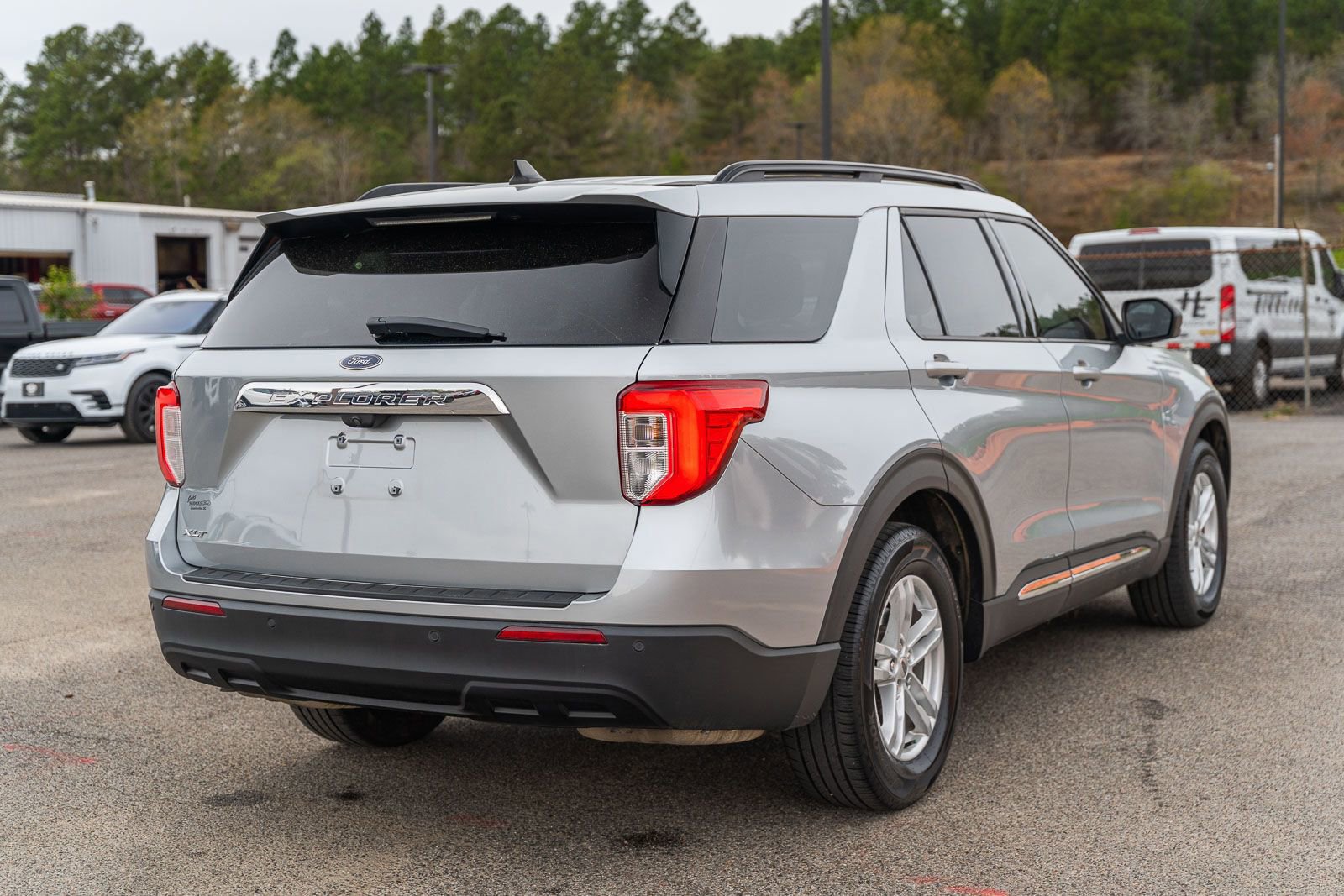 Certified 2022 Ford Explorer XLT image 5