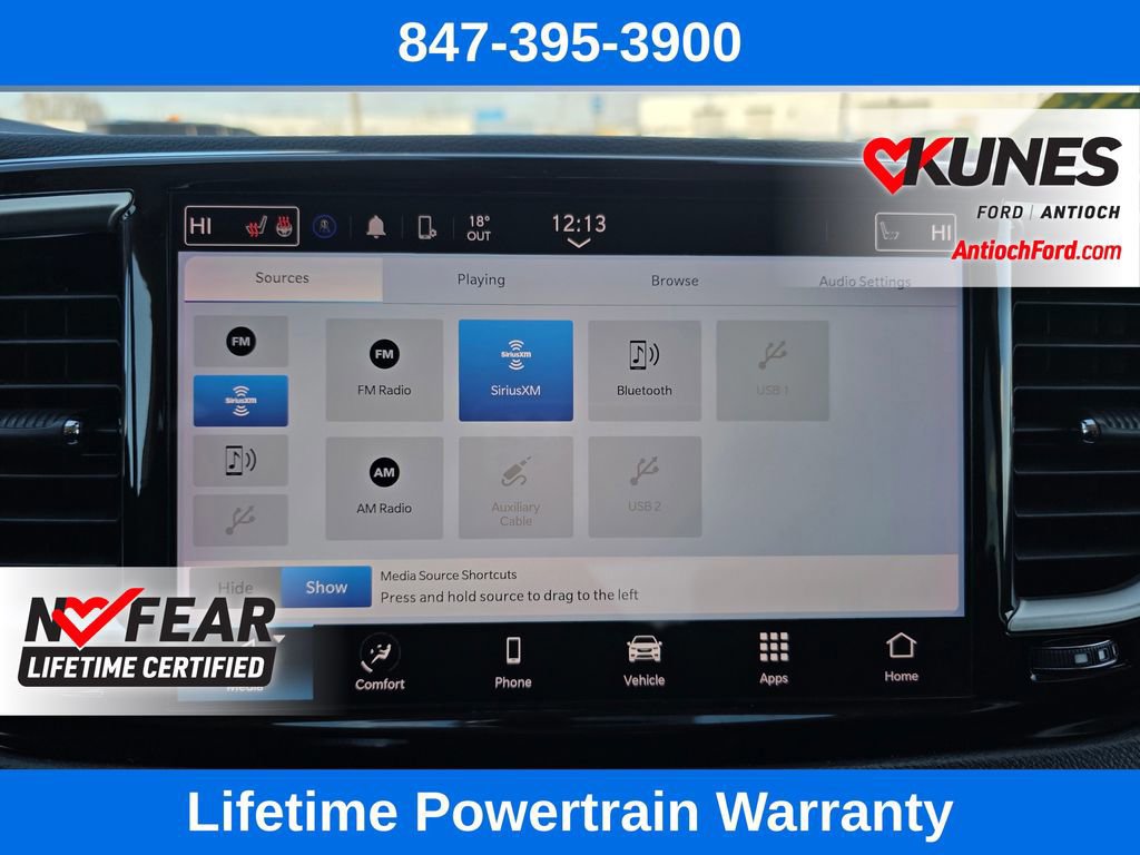 Used 2024 Chrysler Pacifica Touring-L image 49