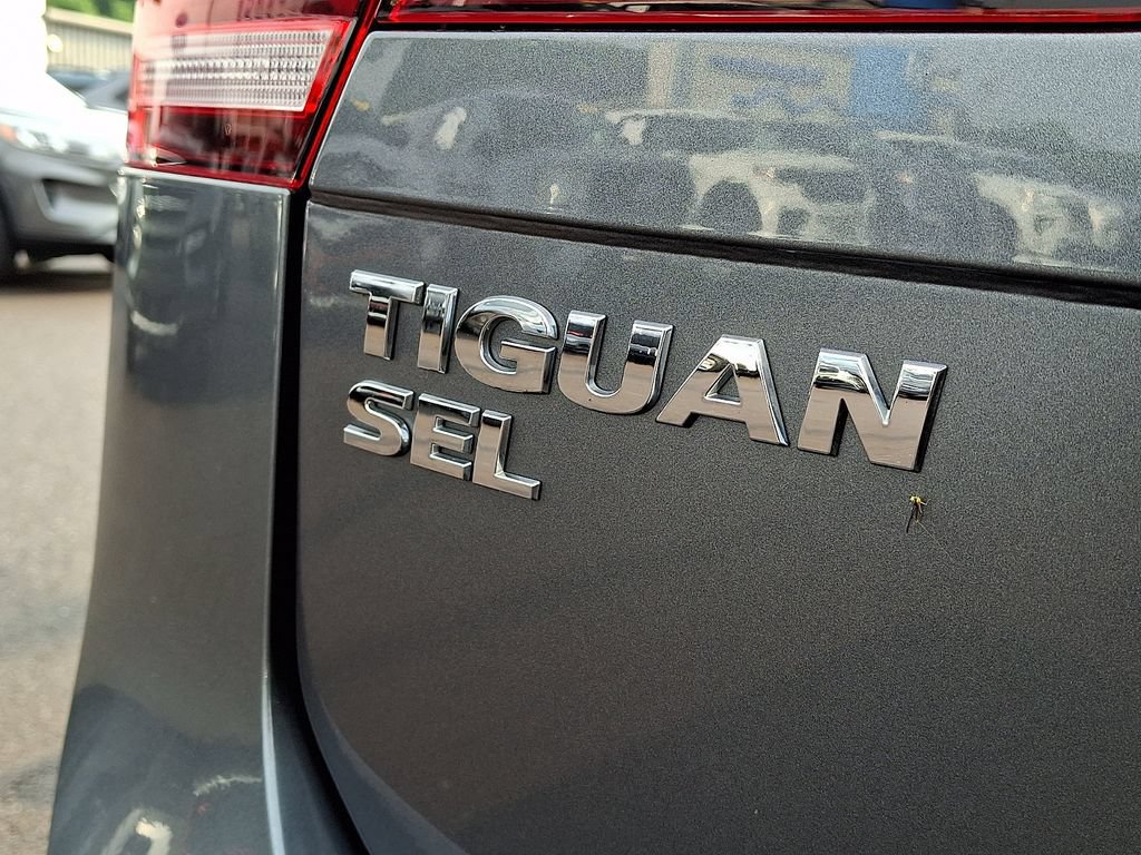 Used 2020 Volkswagen Tiguan SEL AWD/4WD image 31