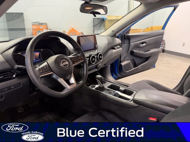 Used 2025 Nissan Sentra SV FWD image 9