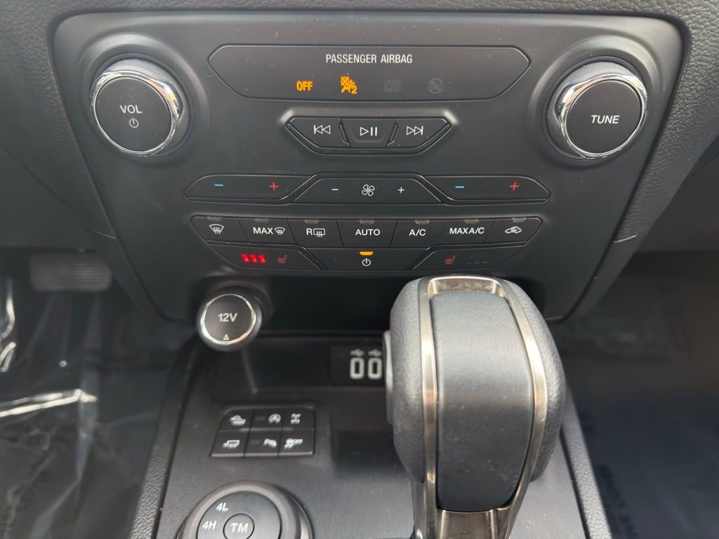 Certified 2019 Ford Ranger Lariat w/ Equipment Group 501A Mid image 13