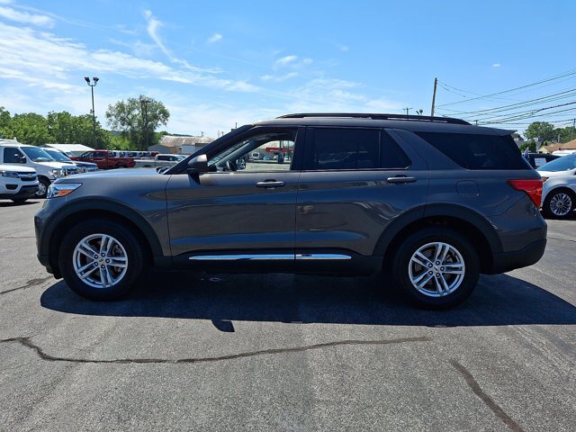 Certified 2020 Ford Explorer XLT w/ Equipment Group 202A AWD/4WD image 4