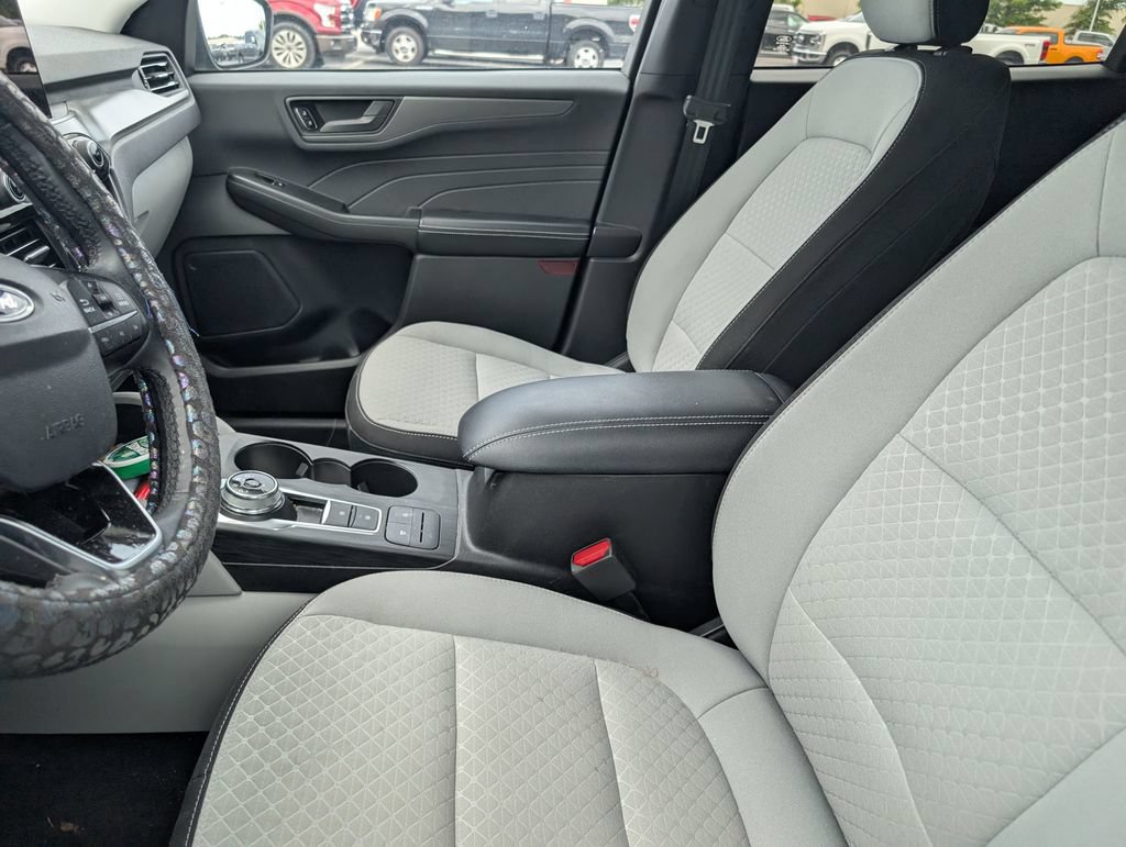 Certified 2023 Ford Escape Active FWD image 8