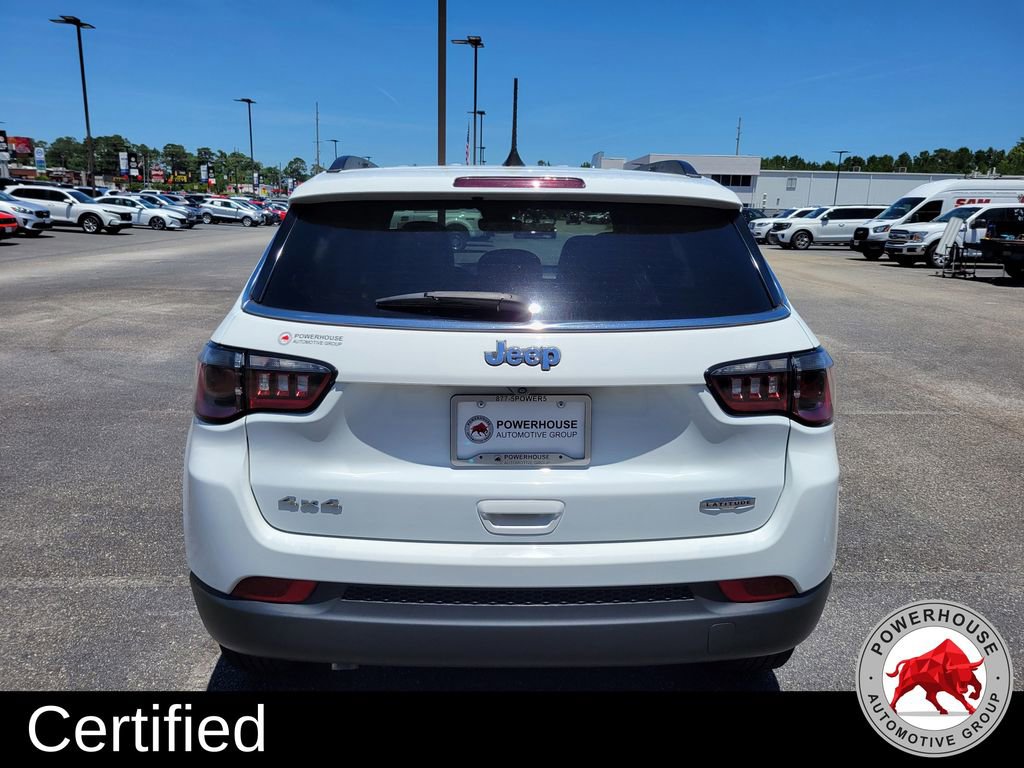Used 2024 Jeep Compass Latitude AWD/4WD image 5