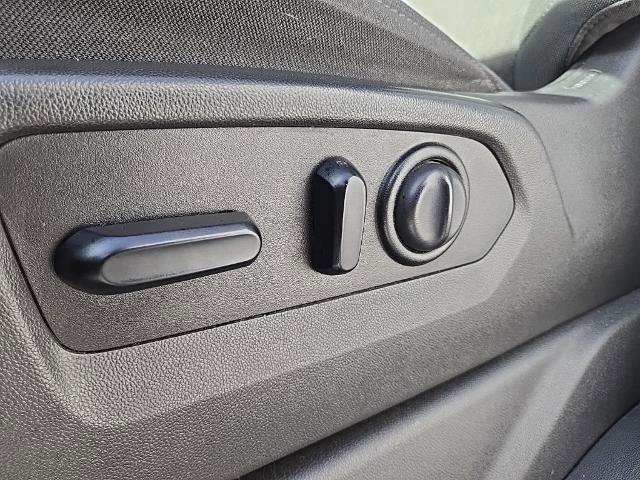 Used 2021 Chevrolet Silverado 1500 LT w/ Z71 Off-Road Package image 20