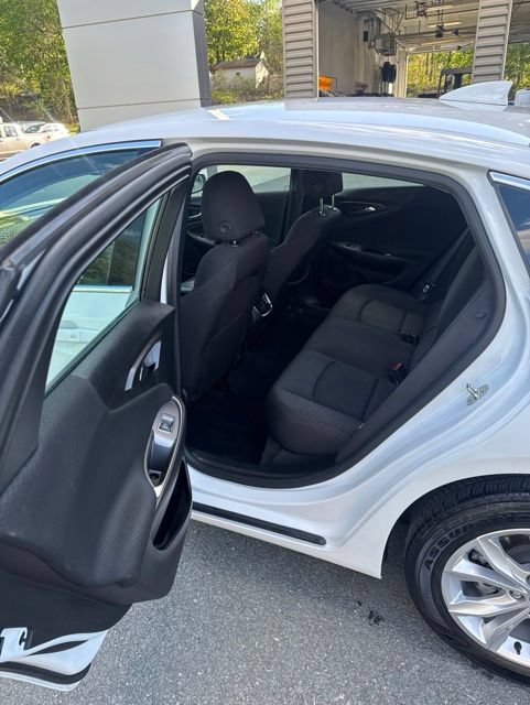 Used 2024 Chevrolet Malibu LT FWD image 19