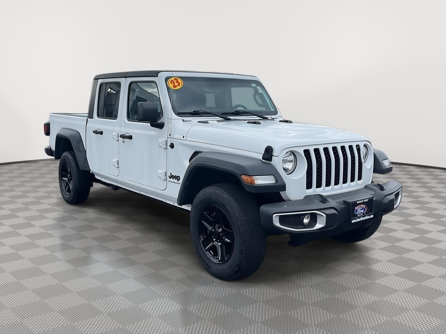 Used 2023 Jeep Gladiator Sport image 7
