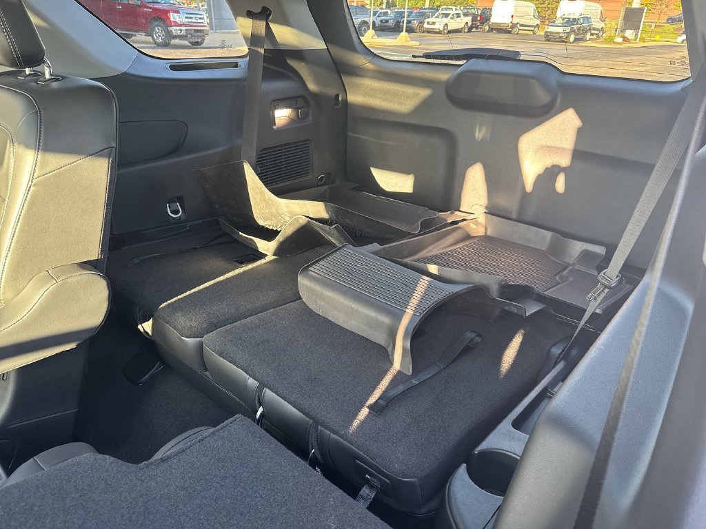 Certified 2023 Ford Explorer XLT w/ Equipment Group 202A AWD/4WD image 20