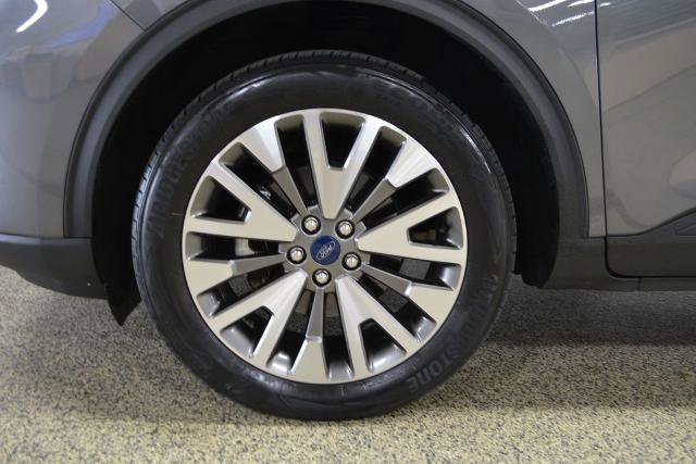 Certified 2022 Ford Escape Titanium w/ Class II Trailer Tow Package image 11