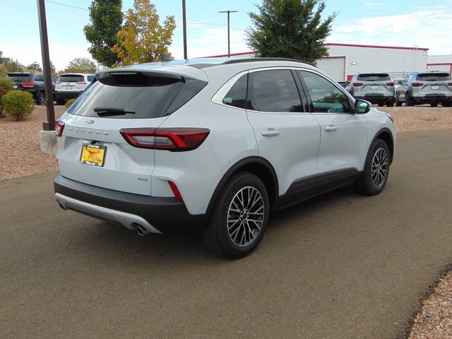 Certified 2026 Ford Escape SE FWD image 6