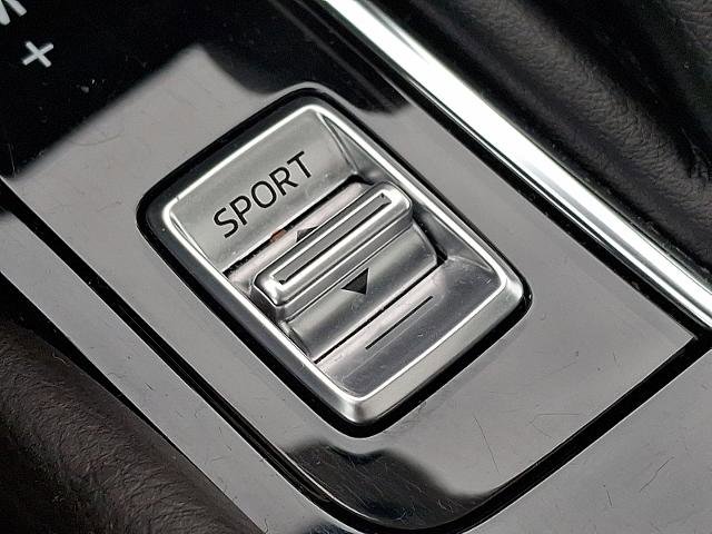 Used 2017 MAZDA MAZDA3 Grand Touring image 24