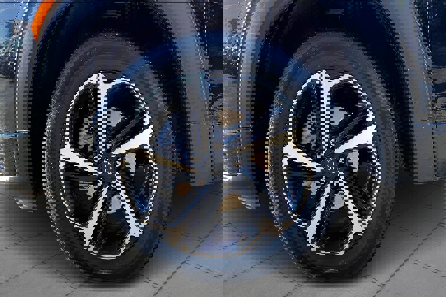 Used 2023 Chevrolet TrailBlazer RS w/ Sun and Liftgate Package image 10