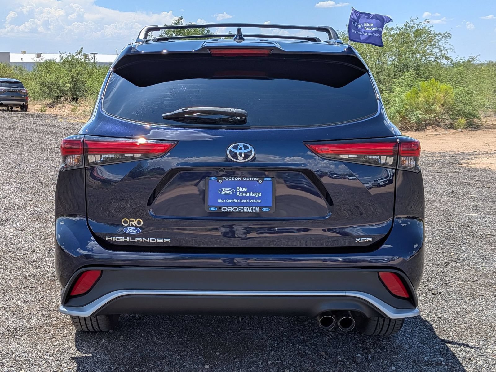 Used 2023 Toyota Highlander XSE FWD image 7