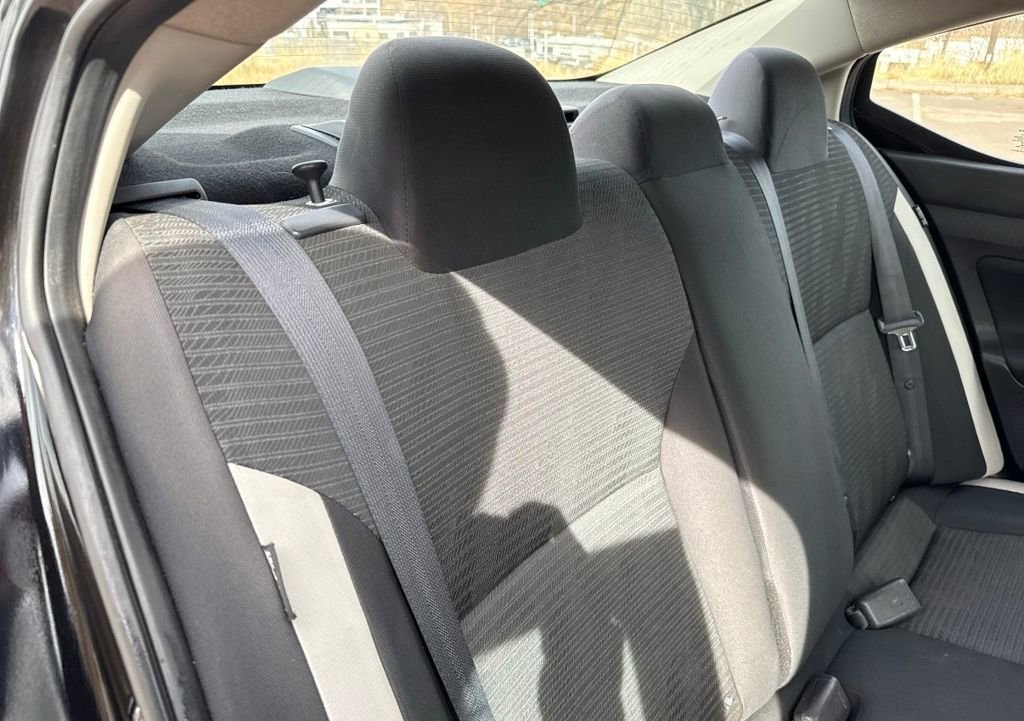 Used 2021 Nissan Versa SV image 25