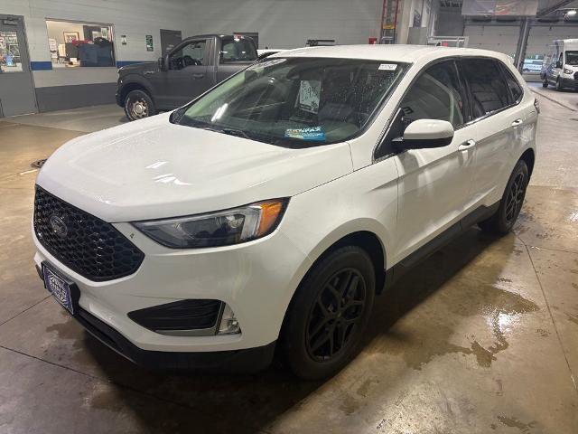 Certified 2024 Ford Edge SEL w/ Convenience Package AWD/4WD image 5