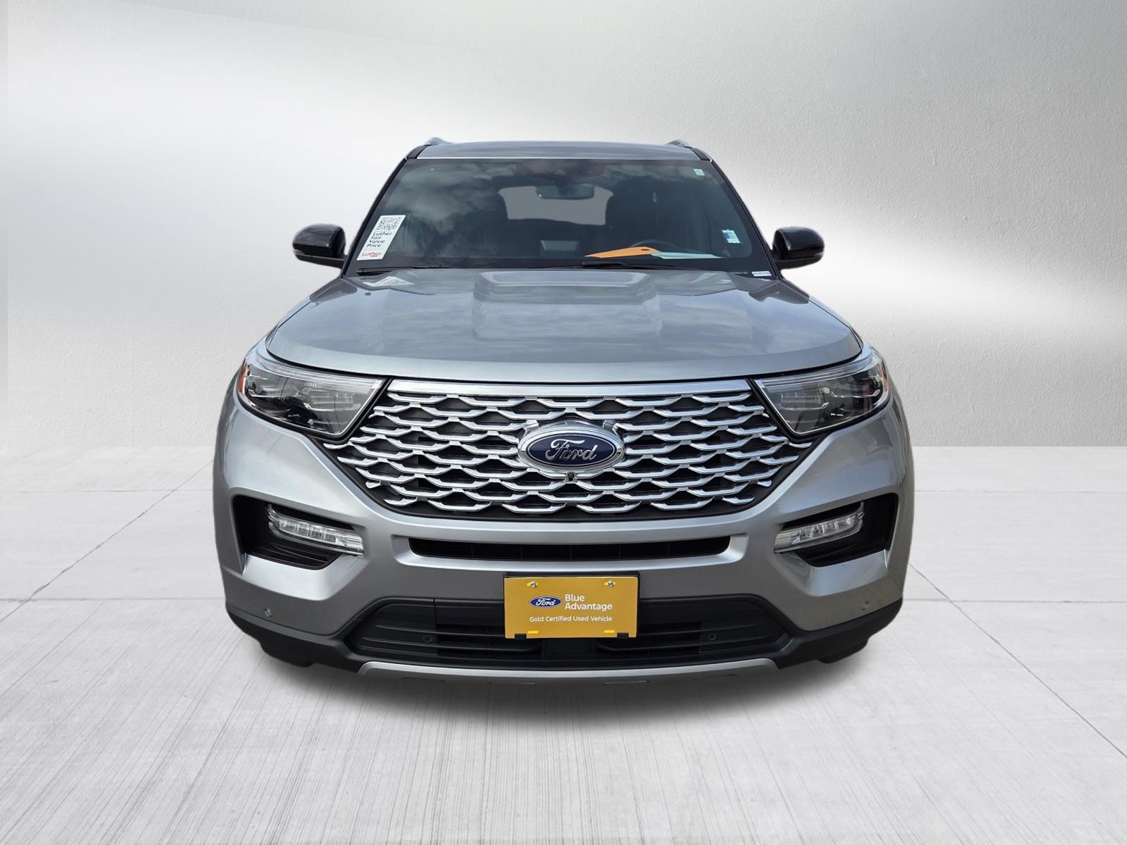 Certified 2023 Ford Explorer Platinum w/ Technology Package AWD/4WD image 2