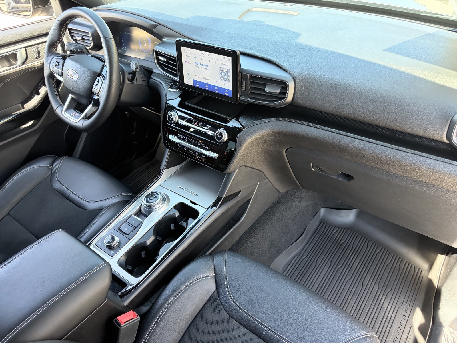 Certified 2022 Ford Explorer ST AWD/4WD image 12