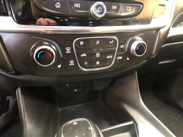 Used 2019 Chevrolet Traverse LT w/ LPO, Floor Liner Package AWD/4WD image 17