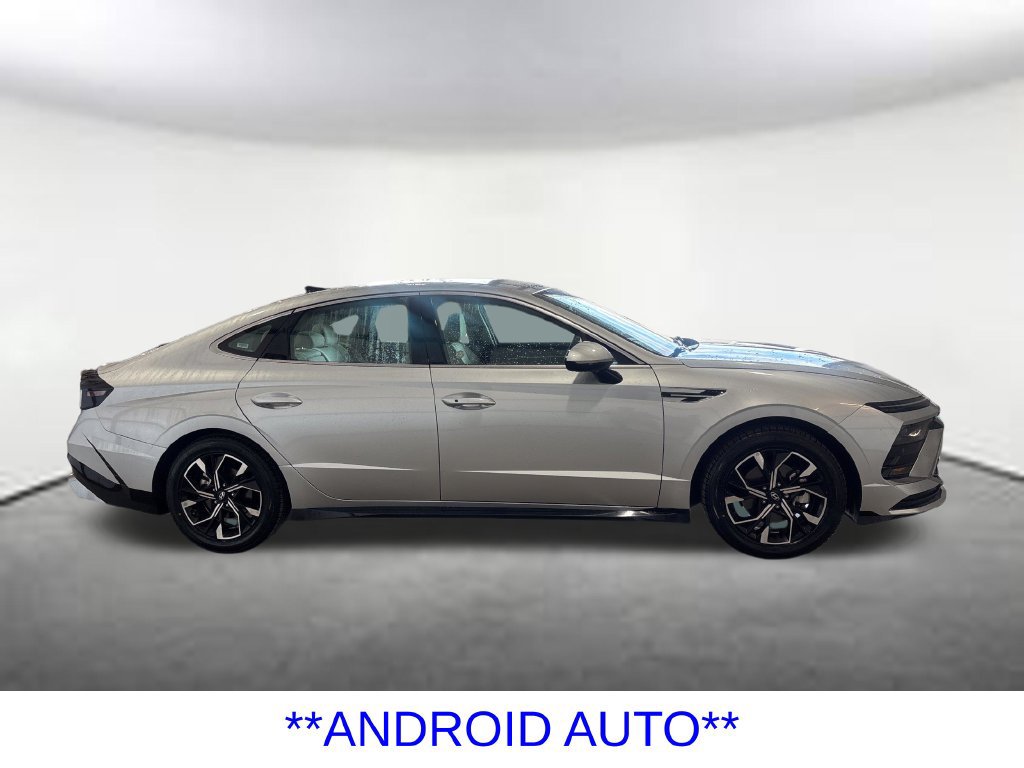 Used 2025 Hyundai Sonata SEL FWD image 6