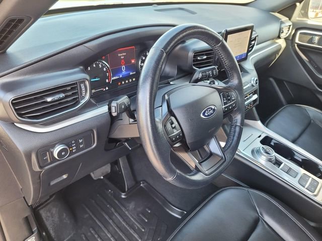 Certified 2020 Ford Explorer XLT w/ Equipment Group 202A image 19