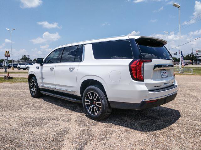 Used 2023 GMC Yukon XL SLT w/ SLT Premium Package RWD image 3