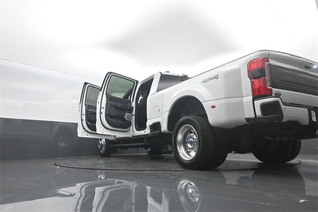 Certified 2025 Ford F450 Platinum image 37