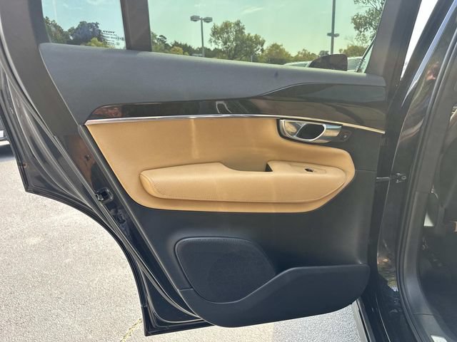 Used 2018 Volvo XC90 T6 Momentum w/ Convenience Package AWD/4WD image 30