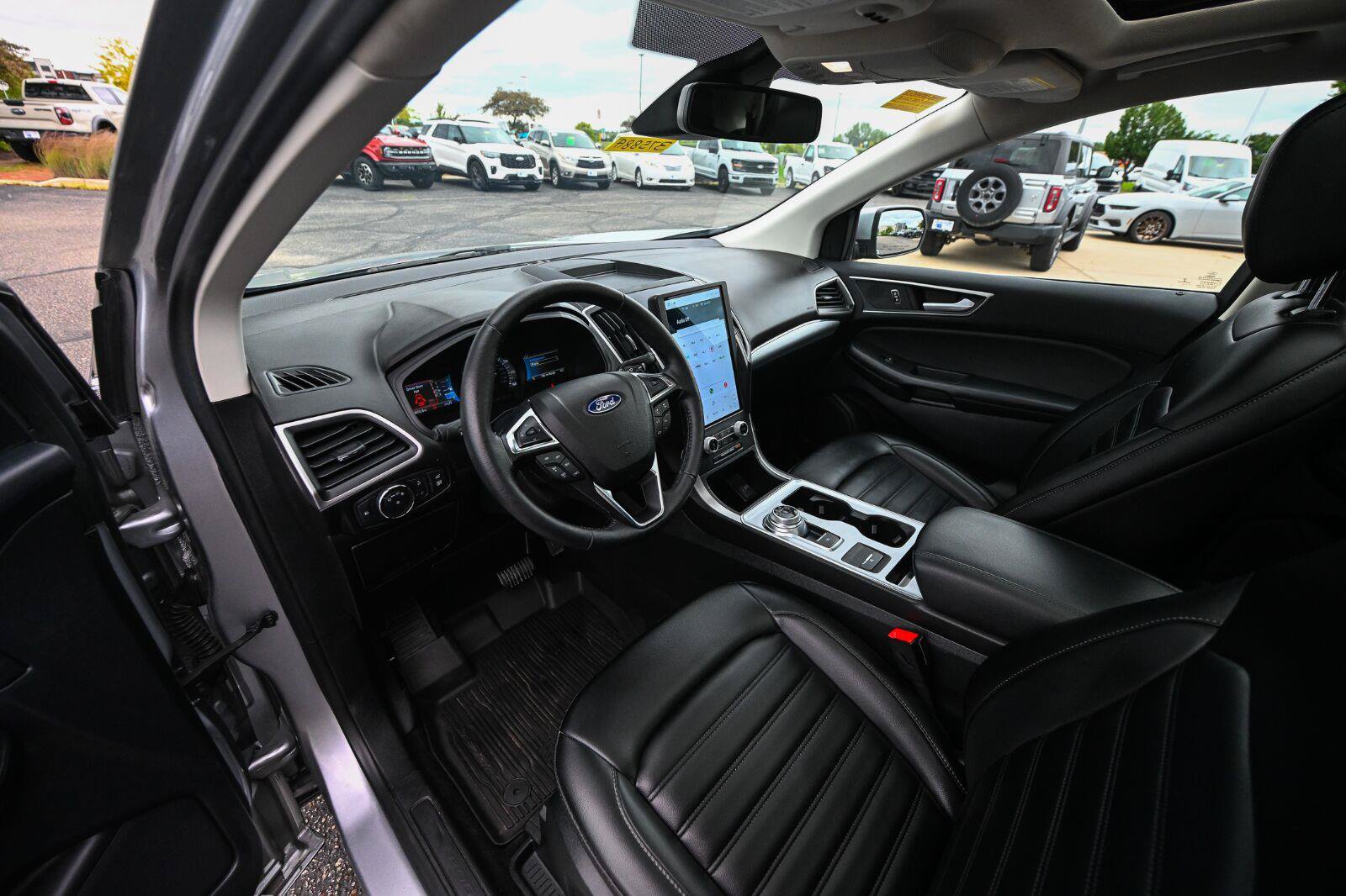 Certified 2022 Ford Edge SEL w/ Convenience Package AWD/4WD image 19