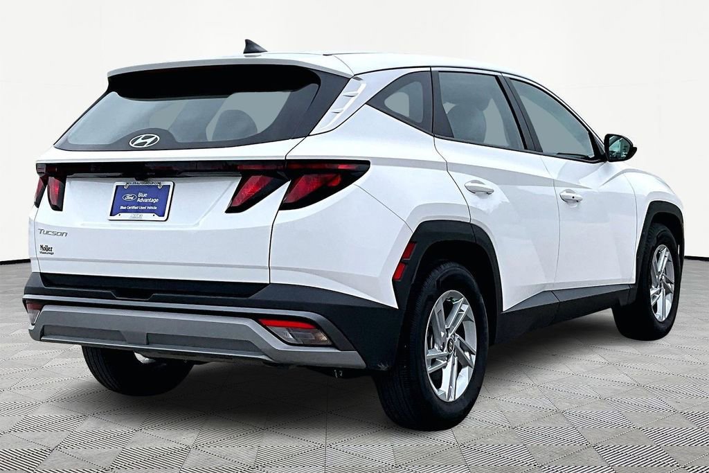 Used 2025 Hyundai Tucson SE FWD image 4