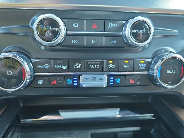 Certified 2025 Ford F450 King Ranch w/ Chrome Package AWD/4WD image 25