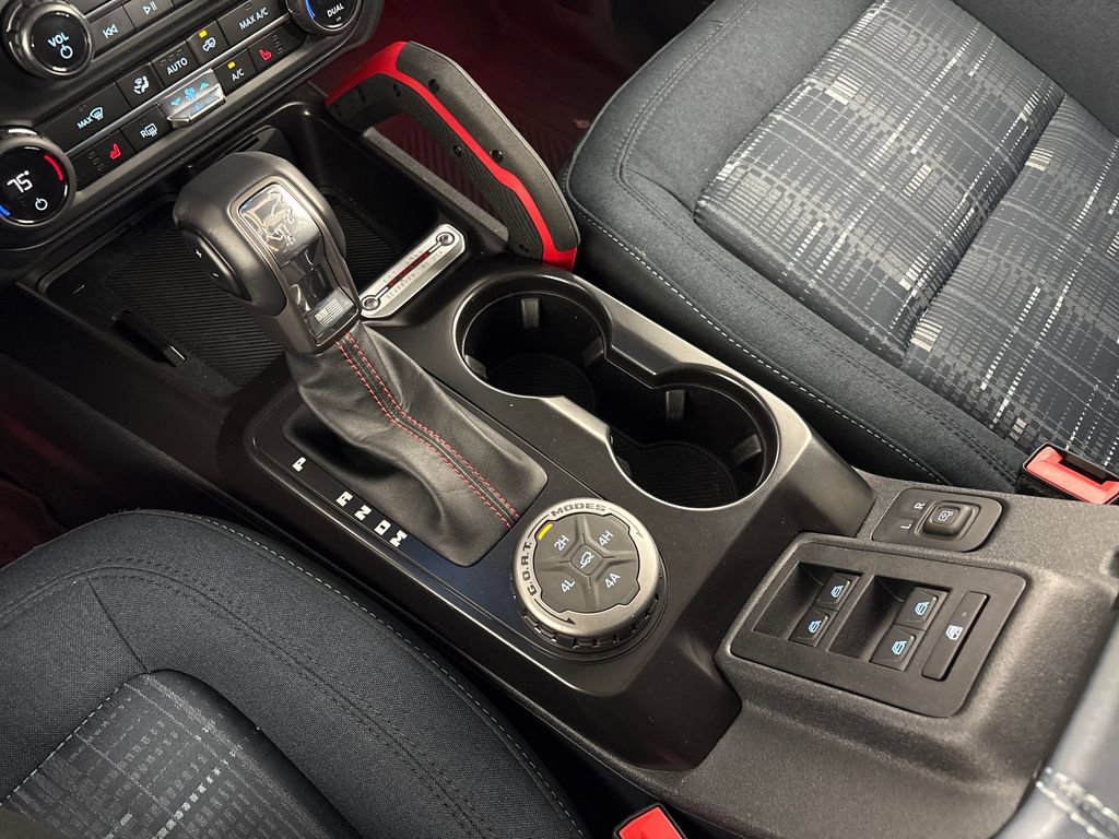 Certified 2025 Ford Bronco Heritage Edition image 28