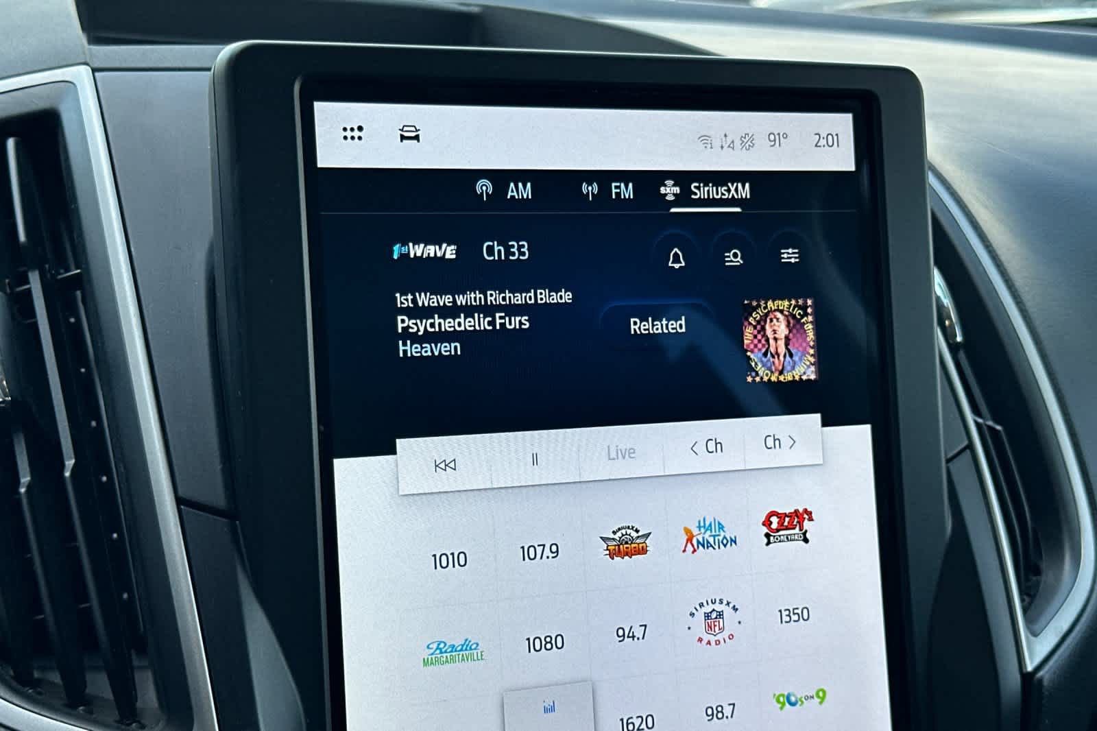 Certified 2023 Ford Edge SE w/ Black Appearance Package image 18