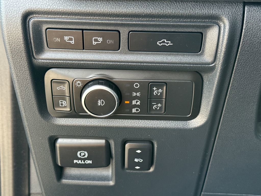 Certified 2021 Ford F150 Lariat w/ Equipment Group 502A High image 14