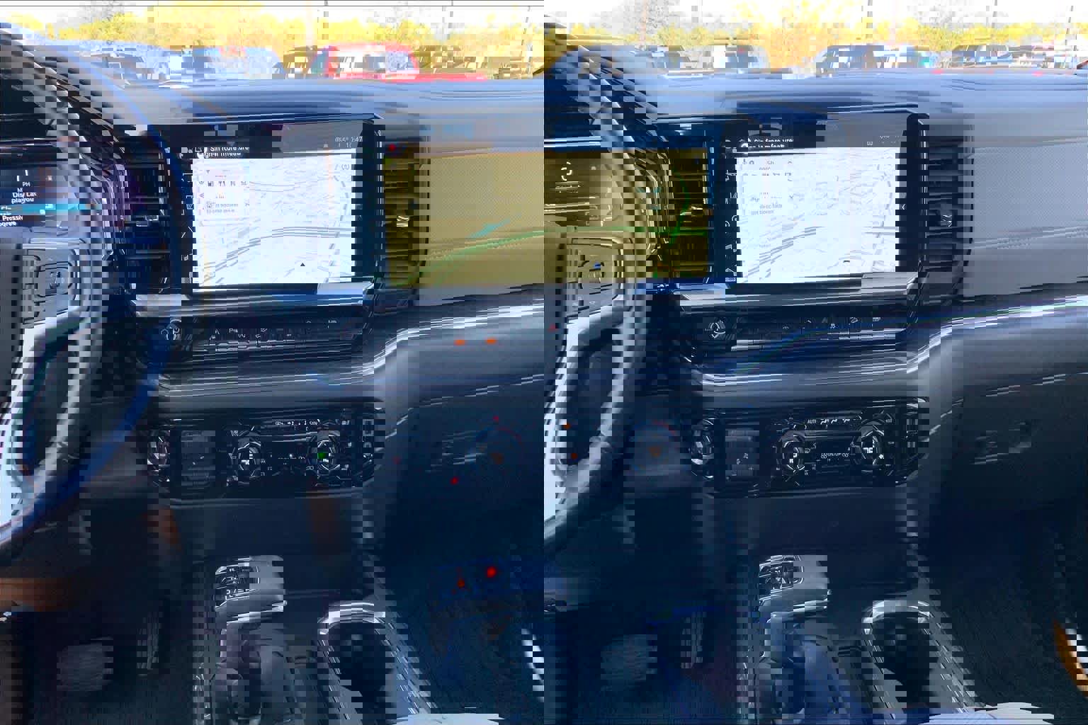 Used 2024 Chevrolet Silverado 1500 LTZ image 9