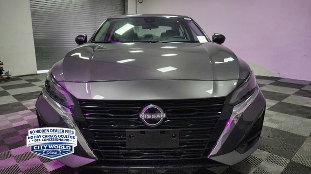 Used 2025 Nissan Altima 2.5 S FWD image 3