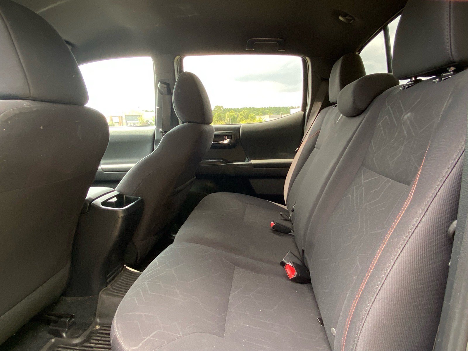 Used 2018 Toyota Tacoma TRD Sport w/ Technology Package AWD/4WD image 21