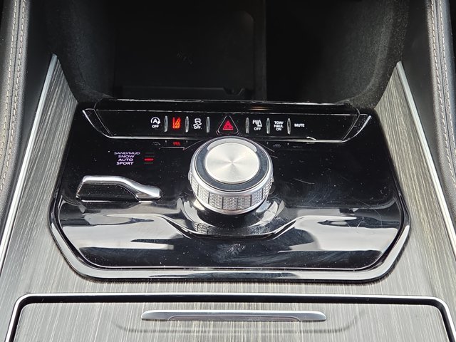 Used 2024 Jeep Wagoneer Series II w/ Flexible Seating Group AWD/4WD image 29