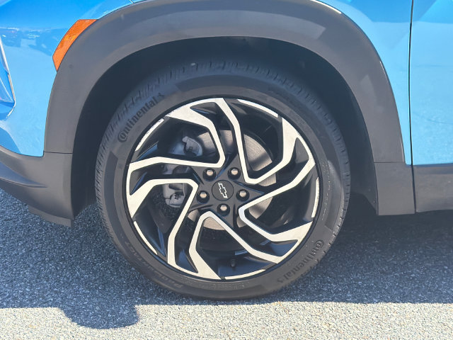 Used 2025 Chevrolet TrailBlazer RS w/ Convenience Package FWD image 13