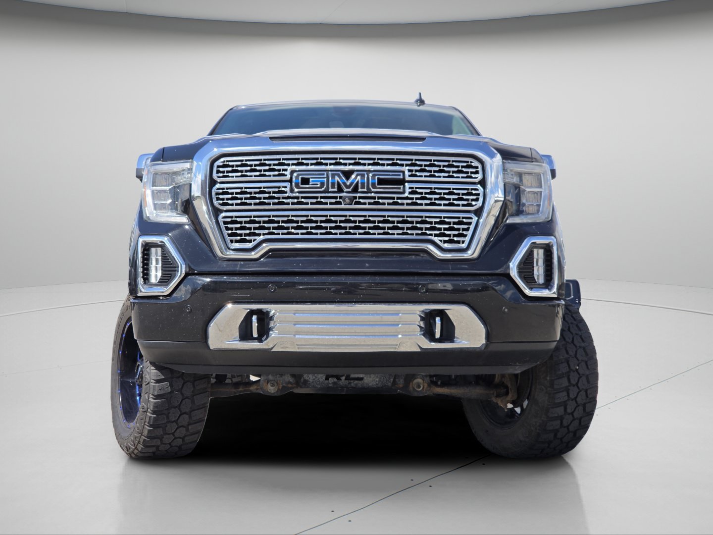Used 2019 GMC Sierra 1500 Denali w/ Denali Ultimate Package AWD/4WD image 3