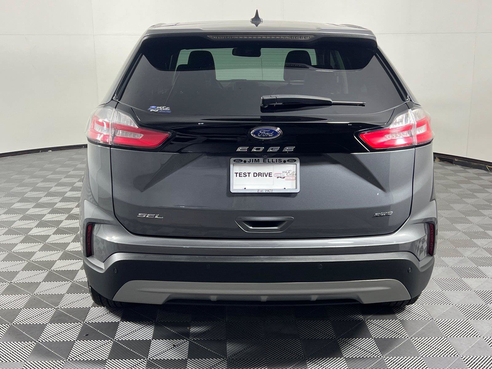 Certified 2022 Ford Edge SEL w/ Convenience Package AWD/4WD image 5