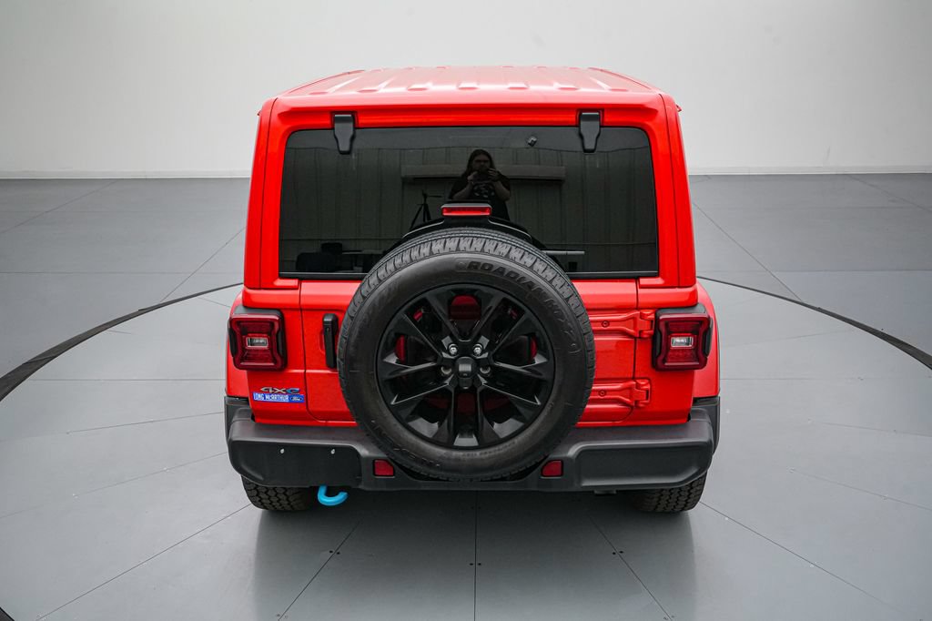 Used 2024 Jeep Wrangler Unlimited Sahara AWD/4WD image 5