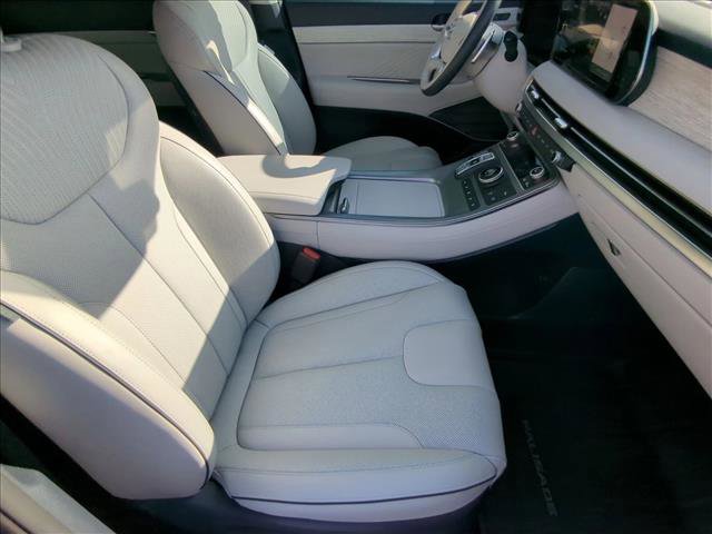 Used 2025 Hyundai Palisade Calligraphy image 20