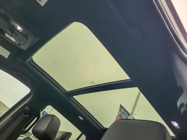 Used 2021 Chevrolet Tahoe RST w/ Luxury Package image 14