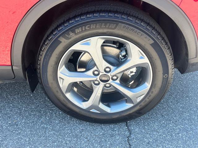 Certified 2025 Ford Escape ST-Line w/ Equipment Group 301A FWD image 21