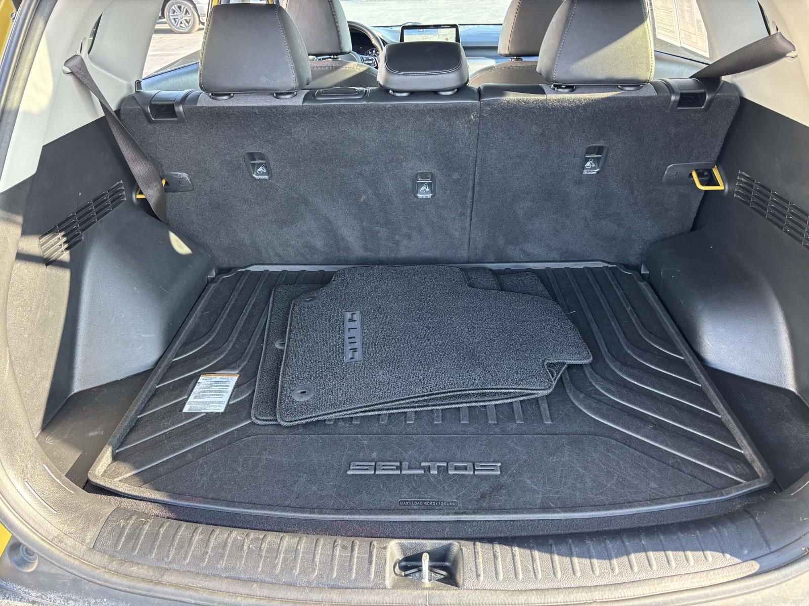 Used 2022 Kia Seltos S image 11