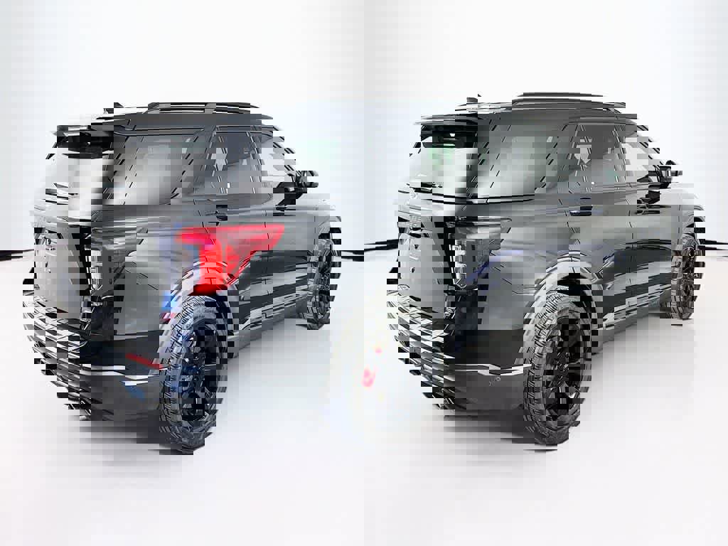 Certified 2020 Ford Explorer ST w/ ST Street Pack image 5