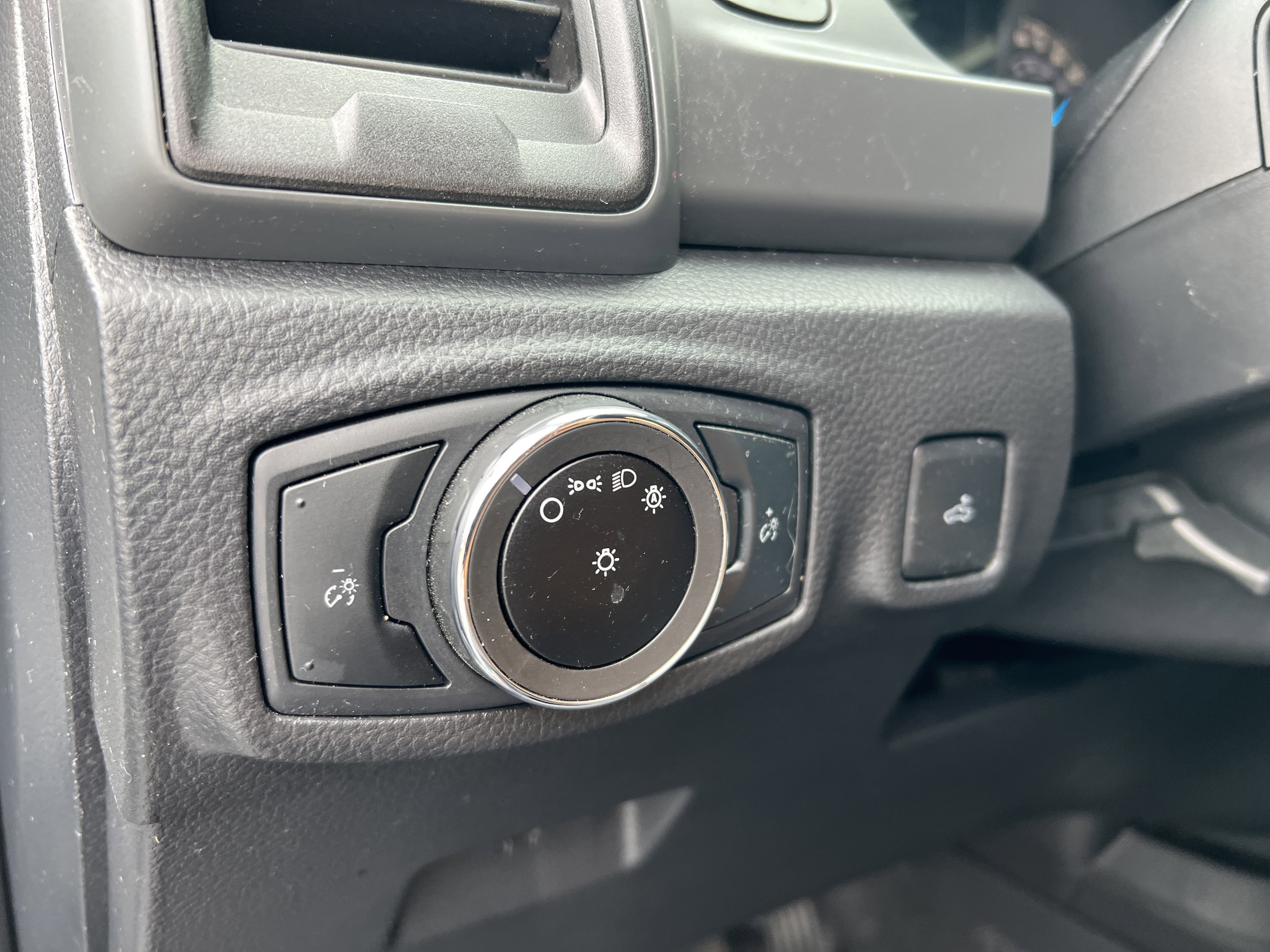 Certified 2023 Ford Ranger XL image 30