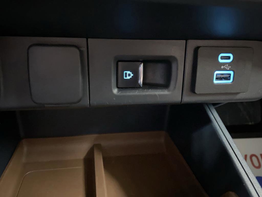 Certified 2022 Ford Maverick Lariat w/ Lariat Luxury Package image 29